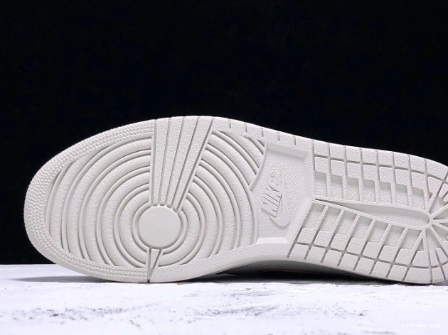 SB x Nike Bone Jordan OG High CD6578-006 1 Light Air 0821